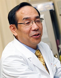 三枝 康宏